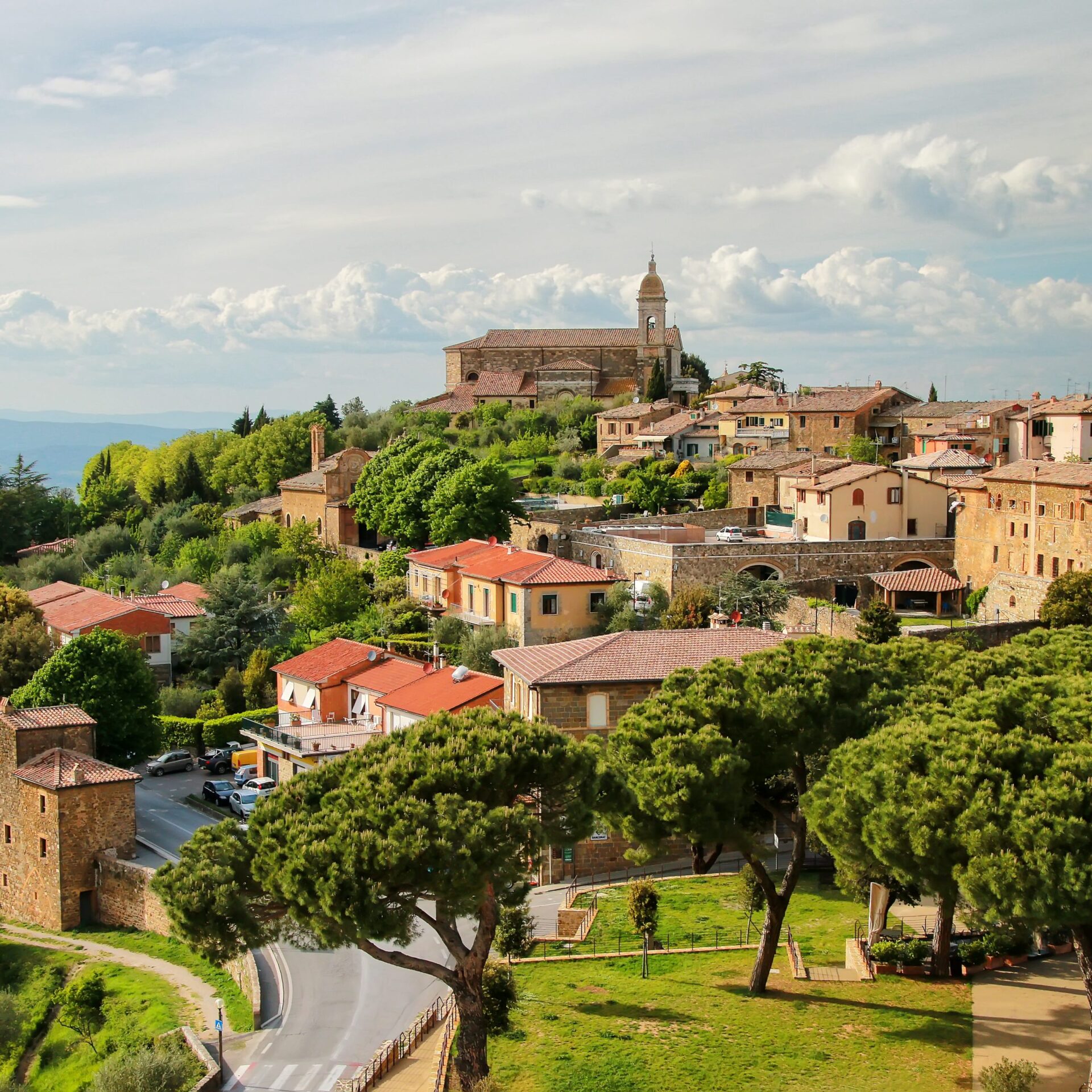 The quaint village of Montalcino- one of the best destiantions in Italy for Wine-lovers.